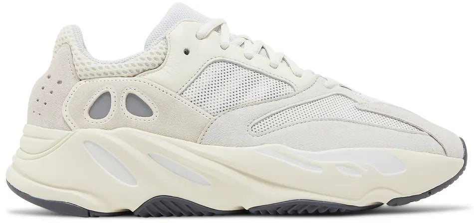 Yeezy Boost 700 Analog